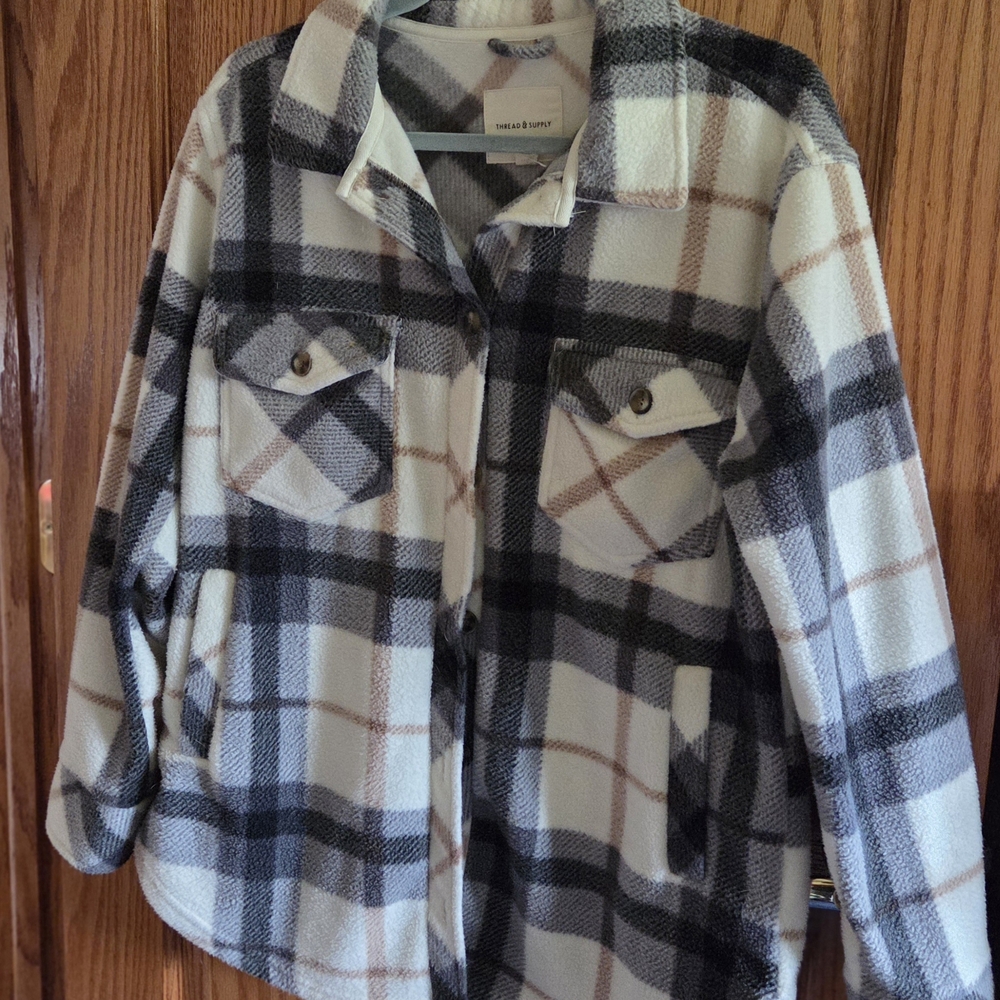 Thread & Supply Black, women's Cream & Tan Plaid Teddy Jacket, med.